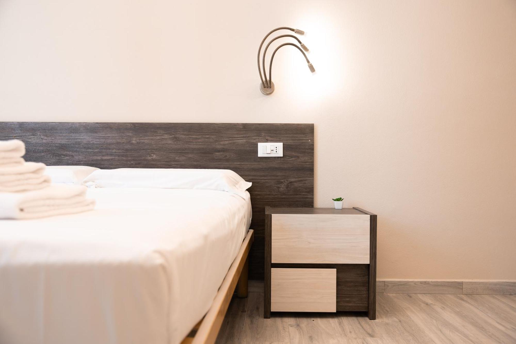 Dall'Arca Suites Bologna Station - Center - Fiera Esterno foto