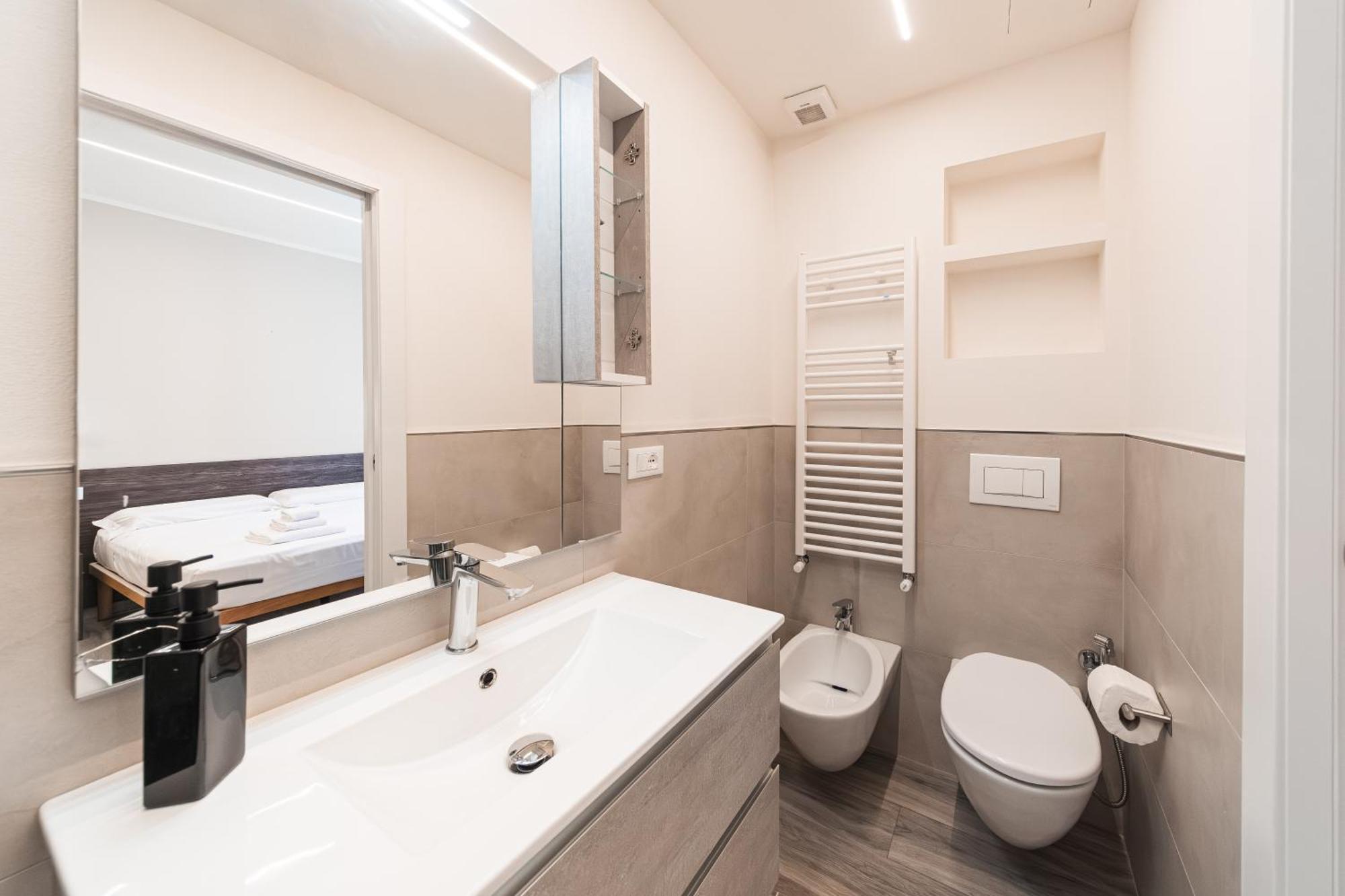 Dall'Arca Suites Bologna Station - Center - Fiera Esterno foto